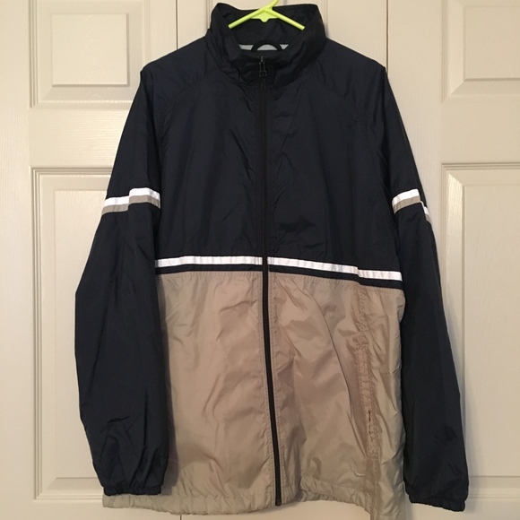 tan nike windbreaker